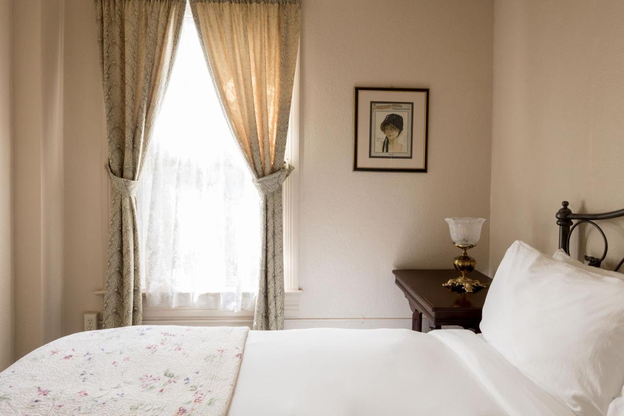 פורט טאונסנד The Bishop Hotel מראה חיצוני תמונה